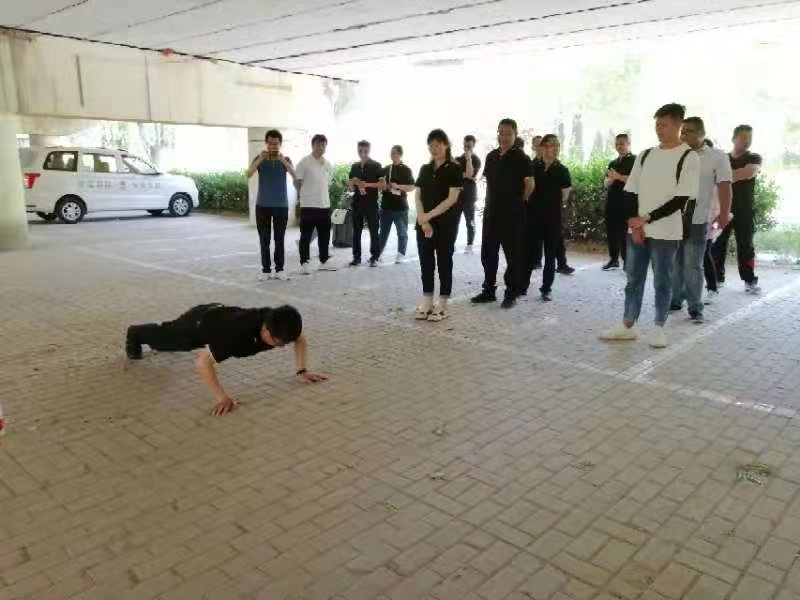 width=900